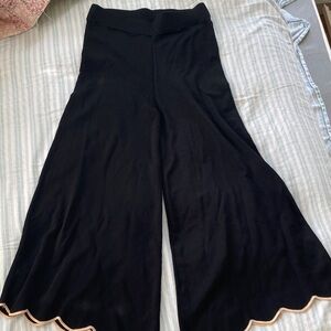 Zara Black Wide-Leg Scallop Hem Pants